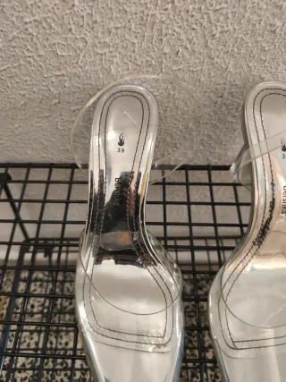 Zapatos Bershka plateados talla 39