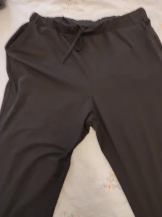 Pantalón elástico negro mujer
