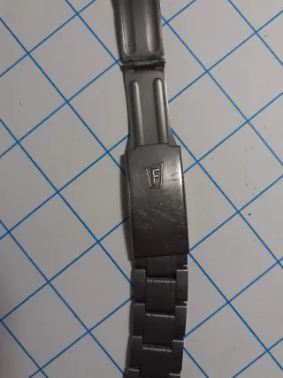 Reloj Festina Titanium. Quartz 50M