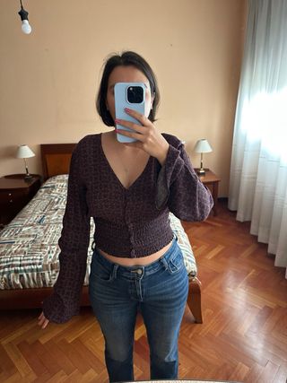 Blusa granate con estampado