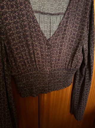 Blusa granate con estampado