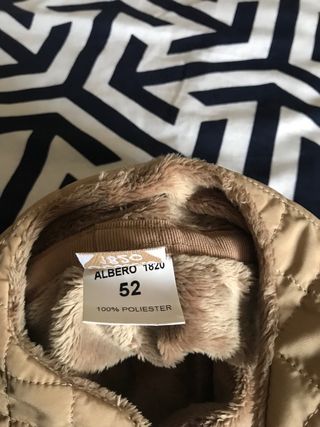 Gorro de invierno con orejeras y pelo