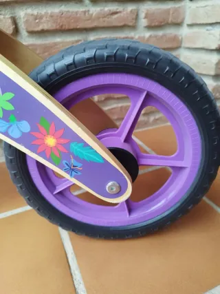 Bicicleta de equilibrio infantil
