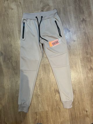 Chándal beige hombre