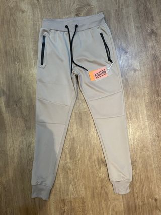 Chándal beige hombre