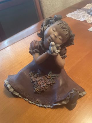 Figura Elisa Edición Limitada