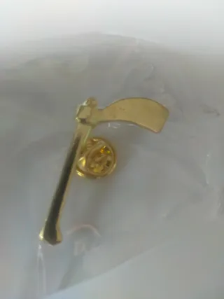 Pin Hacha Catalana Exclusivo