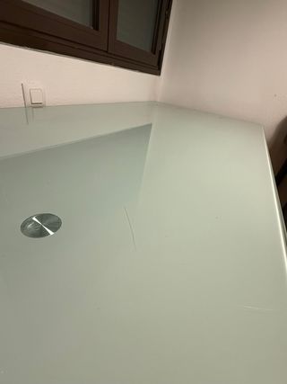 Mesa escritorio cristal y metal