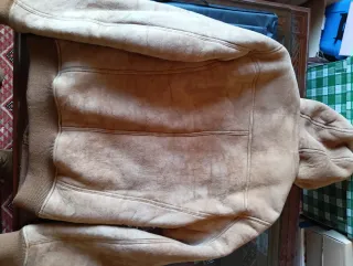 Cazadora con capucha Talla L