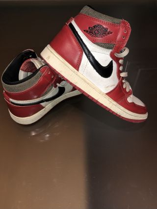 Nike Air Jordan 1 Retro Rojo y Negro