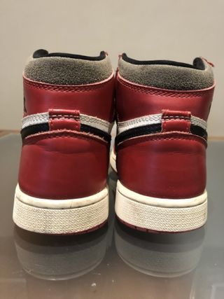 Nike Air Jordan 1 Retro Rojo y Negro