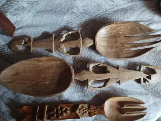 CUCHARAS DE MADERA ANTIGUAS.
