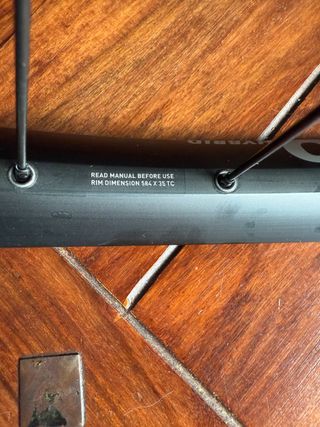 DT Swiss H1900 Hybrid 27.5 Rueda Trasera