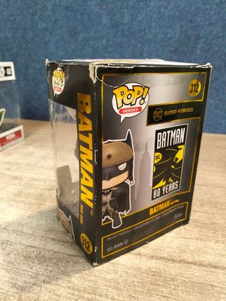 Figura Funko DC Superman Hijo Rojo - Batman