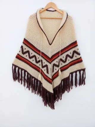 Poncho boho beige y marrón