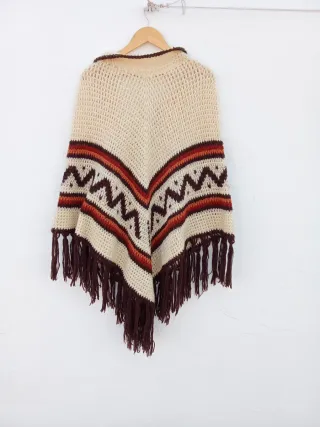 Poncho boho beige y marrón
