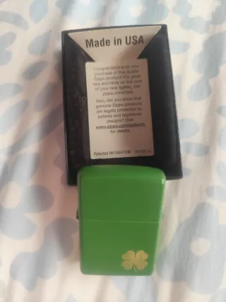 Encendedor Zippo Verde Trébol Hecho en USA