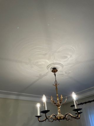 Lámpara de techo antigua