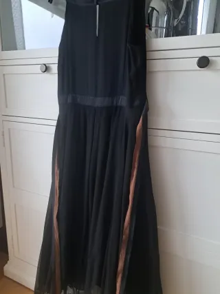 Vestido Massimo Dutti Negro con Detalles Dorados