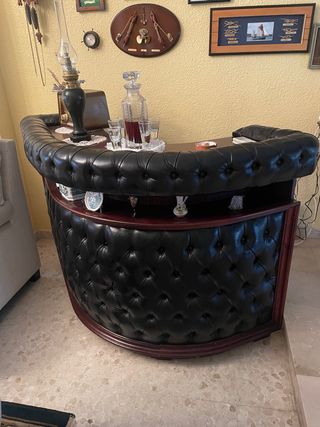 Barra de bar de cuero negra negociable