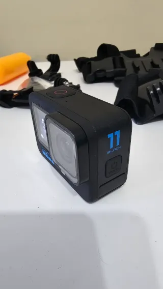 GoPro Hero 11 Black - Como Nueva
