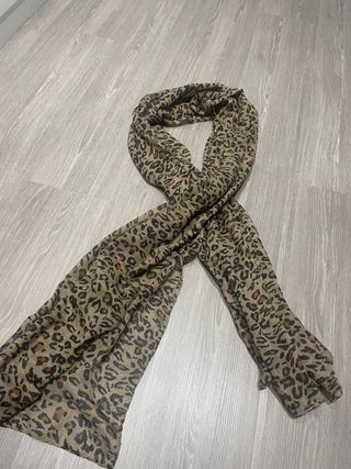 Pañuelo/bufanda estampado leopardo