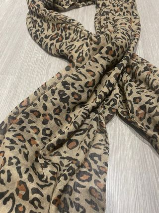 Pañuelo/bufanda estampado leopardo