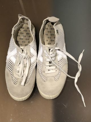 Zapatillas Victoria + Munich Beige/Blancas