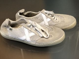 Zapatillas Victoria + Munich Beige/Blancas