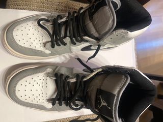 Nike Air Jordan 1 Gris Blanco