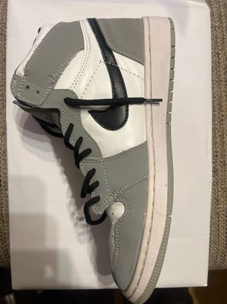 Nike Air Jordan 1 Gris Blanco
