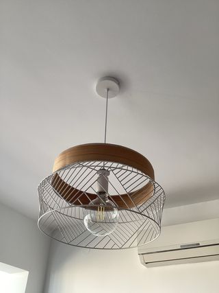 2 lámparas de techo madera y metal blanco