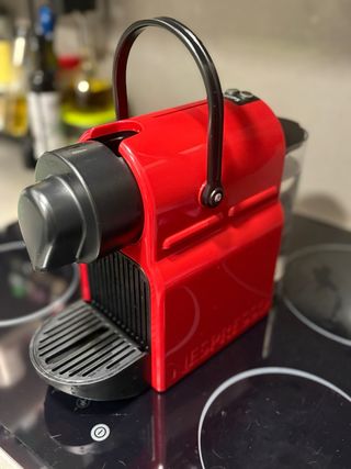 Cafetera Nespresso Krups Roja