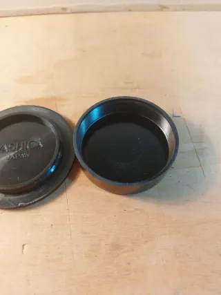 Yashica tappo corpo macchina e innesto obiettivo