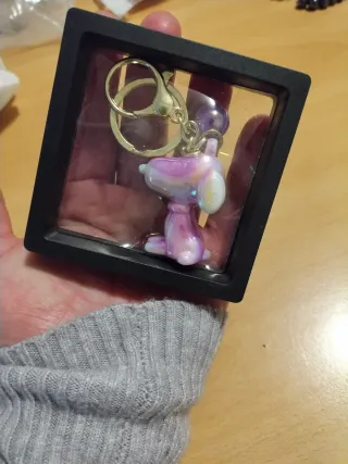 Portachiavi Snoopy con perla viola