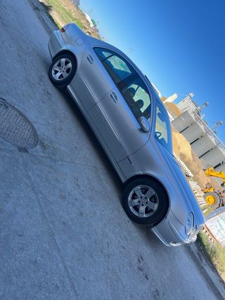 Mercedes-Benz Clase E 2005