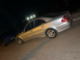 Mercedes-Benz Clase E 2005