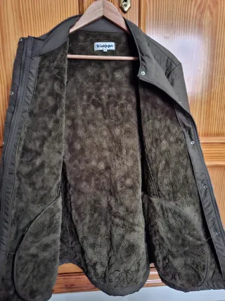 Abrigo guateado caqui