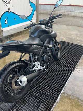Yamaha MT-125