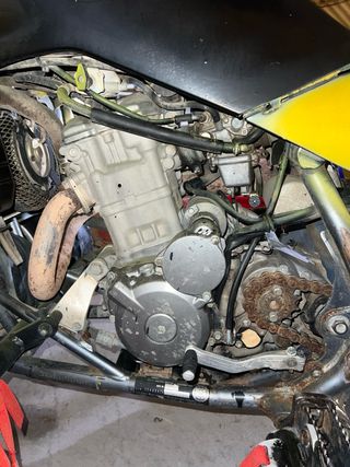 Motor Suzuki LTZ 400