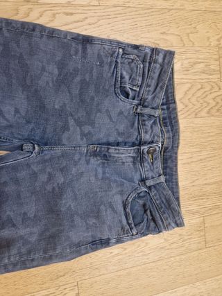 Jeans Zara camouflage grigio militare strappati t