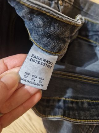 Jeans Zara camouflage grigio militare strappati t