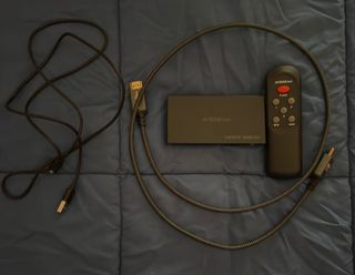 Convertidor HDMI AVIDGRAM con control remoto