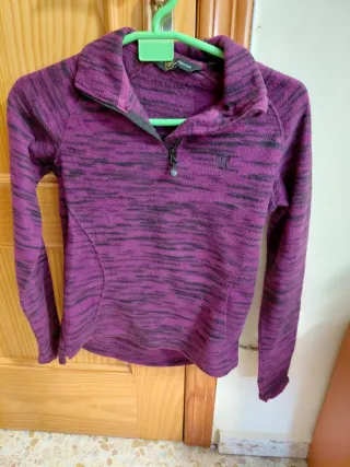 Sudadera polar con estampado geométrico