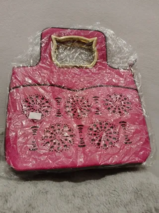 Borsa fucsia con tracolla nuova con cartellino