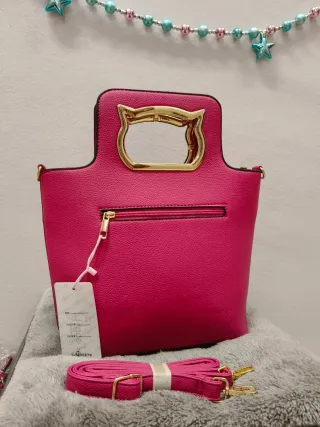 Borsa fucsia con tracolla nuova con cartellino