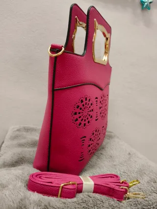 Borsa fucsia con tracolla nuova con cartellino