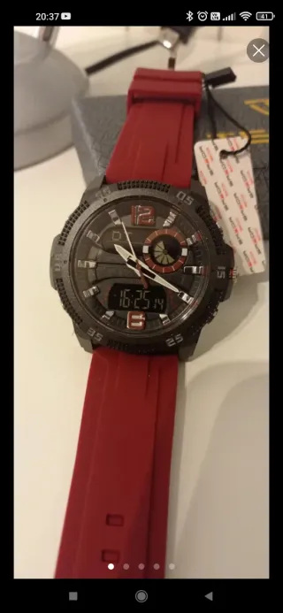 Reloj Deportivo Analógico-Digital Negro/Rojo