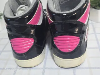 Zapatillas Adidas Originals Negras y Rosas