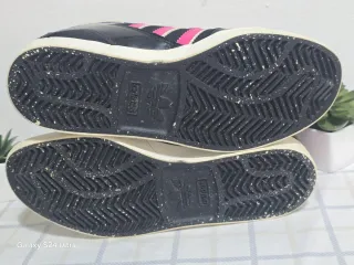 Zapatillas Adidas Originals Negras y Rosas
